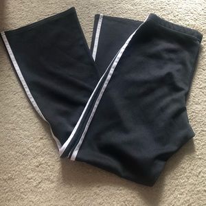 Athletic workout pants